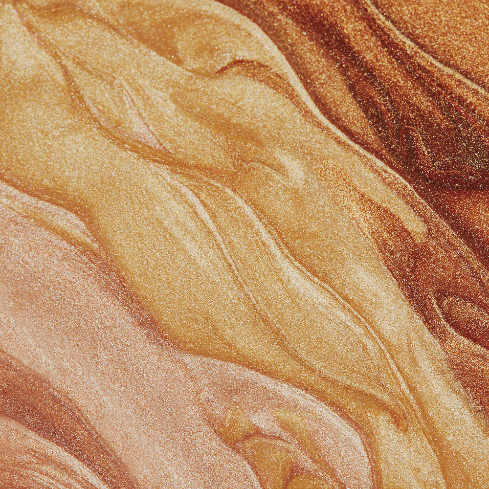 Get glowing in an instant with our 100% natural bronzing and highlighting drops for sensitive skin. A cross between skincare and make-up, our hydrating glow drops are available in three shades to add luminosity to every skin tone. Simply apply directly or mix with skincare or foundation for all-over radiance.